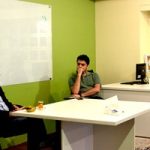 لبه تیغ کار دینی یا درآمد زایی از دین
